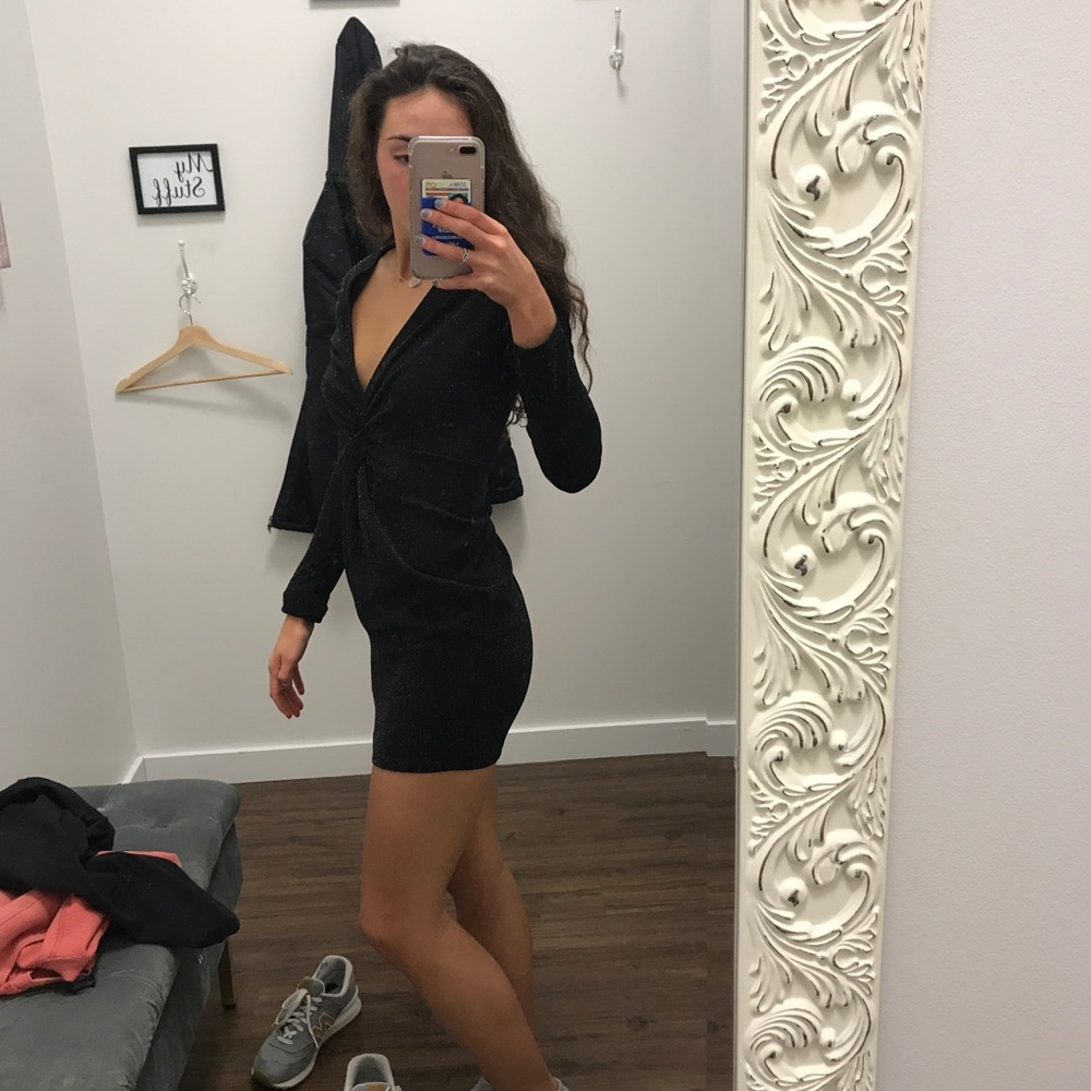 BLACK LONG SLEEVE DRESS